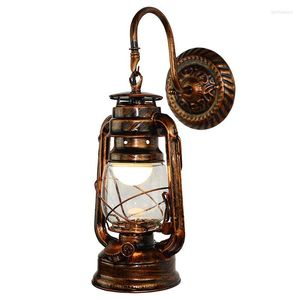 Lampy ścienne Lampa LED Retro Retro Kerosene Light Stodoła Latarna Europejska rustykalny styl zabytkowego