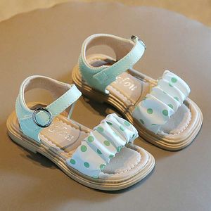 Sandaler 16 år baby flickor prinsessa strand sandaler barn sommar utomhus mode polka dot antislip casual skor sandales femmes z0225