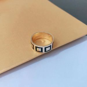 Роскошный дизайнер Love Ring Высококачественный европейский и американский стиль