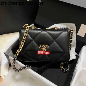 23SS Designer Ny liten Rhombus Cloud Chain Leather Cover Bag stor kapacitet Kvinnor Axel Span Bag