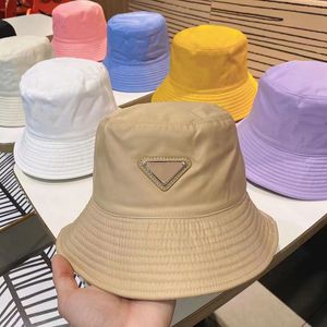 Designer Bucket Hats Caps für Herren Damen Breite Krempe Baumwolle Fischer Fedoras Mode Luxus Sonnenschutz Sommer Strand Urlaub Kurzurlaub Kopfbedeckung Mützen Khaki