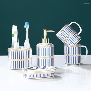 Набор аксессуаров для ванны северные принадлежности для ванной комнаты / аксессуары творческий полосатый керамический держатель зубной щетки лоток для мыла пять частей