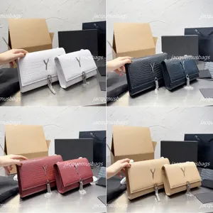 Bayan Kate Zincir Çanta Ile Püskül Deri Eyer Zarf Messenger Çanta Crossbody Çanta Tasarımcısı Lüks Moda Çanta