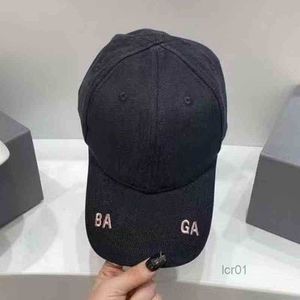 2022 New Men's and Women's Baseball Caps French Paris Alphabet Hats Outdoor Couple Sun 15