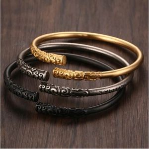 Mode svart guldf￤rg b￥ge graverad rune f￶rbannelse resa till v￤st￶ppnande armband f￶r m￤n trend armband smycken
