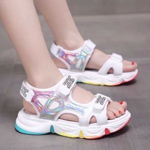 Сандалии бросают бренд для девочек Сандалии летние детские пляжные туфли маленькие девочки сандалии мода Big Kids Princess Sports Sandals Z0225