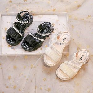Sandaler Girl's Sandals Organza Pearl Vackra söta sommarbarn Sliders Black Beige Elegant Flexible Soft Sole 2636 Kids Shoes Z0225