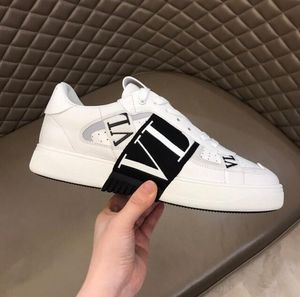 Sneaker Designer Rebites Sapatos Splicing Trendy Sneakers Punk Baixo Homens Genuíno Couro Plana Impressão Branco Preto Esporte Skateboarding Treinadores Casuais Homens Sapatos com Caixa