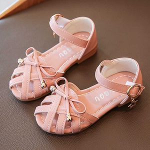 Sandaler tjej sandaler sommar avslappnad mjuka barn småbarn babyskor sommar koreanska små barnflickor prinsessa strand sandaler z0225