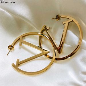 Charm huanzhi ny trendig guldfärg metall geometrisk bokstav v hiphop överdrivning stora runda droppörhängen för kvinnor flickor smycken present g230225