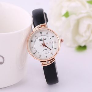 Relógios de pulso 2023 Top International Fashion Feminino Romântico Relógio Couro Designer Relógio Vestido de Relógio Simple Montre Femme