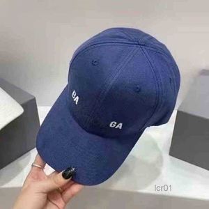 2022 New Men's and Women's Baseball Caps French Paris Alphabet Hats Outdoor Couple Sun S05