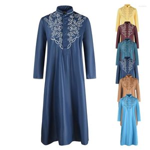 Roupas étnicas 2023 Ramadã masculino ABAYA Bordado de cor sólida Bordado de colar de Dubai Dubai Islâmica Moda Islâmica Vintage Loose