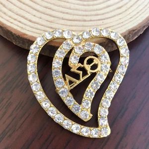 Brooches Sorority Fraternity AEO Crystal Heart Brooch Lappel Pin Jewelry Accessories