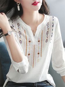 レディースブラウスシャツ女性春秋の白いトップレディカジュアル刺繍vネック長袖ビンテージルーズブルサDF4272 230227