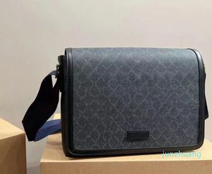 Designer Messenger Bag M￤nner und Frauen Umh￤ngetaschen Mode Crossbody 44 Gletter Printed Tasche 2Color w￤hlen Luxus -Taschen Fabrik Gro￟waren