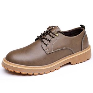 Sapatos de vestido 2022 Sapatos de couro grande de inverno para homens Moda Casual Tooling Shoes Designer British Youth Retro Men Shoes 45 R230227