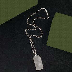 フィガロチェーンの女性ネックレスシンプルな銀色のブランドペンダントネックレスレディスライド調整可能ペンダントジュエリー