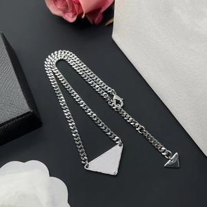 Personalized Necklaces Women Stainless Steel Jewelry Never Fade Best Friend Necklace Silver Pendant Luxury Men Chains 48cm Inverted Triangle Designers Gift