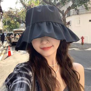 BERETS 2023 Fashion Summer Wrinkled Bucket Hat Cotton Lampshade Sun Hats For Women Plat-topped Cap Harajuku Sunshade Fisherman