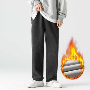 Jeans da uomo invernali da uomo caldi resistenti al freddo e jeans in velluto da strada pantaloni larghi casual dritti a gamba larga pantaloni stile college per ragazzi neri Z0225