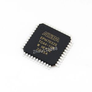 Nya original Integrated Circuits ICS Field Programmerable Gate Array FPGA EPM7032STC44-10N IC CHIP TQFP-44 Microcontroller