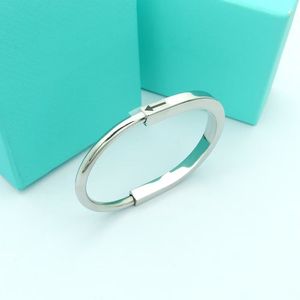 T Bule Smiling Bangle Silver Steel Designer Lock Bracelet Silver Rose Gold Bracelets for Women Jewelry with Velvet Bag 131