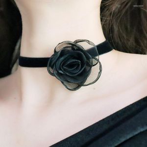 チェーンエレガントな黒いオーガンザの花の装飾ベルベットチョーカーネックレス