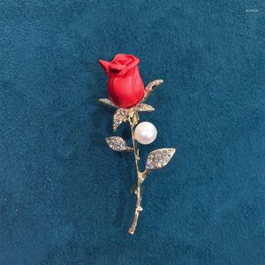 Brooches Morkopela Women Red Rose Freshwater Pearl Brooch Vintage Scarf Clip Pins For Costume Jewelry Gift