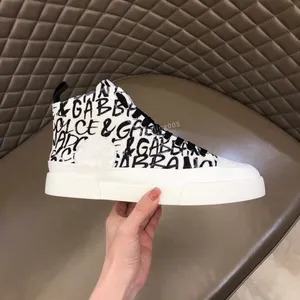 2023 designer stövlar sneakers män kvinnor plattform casual skor säsong nyanser lägenheter tränare varumärke klassisk utomhus sko storlek38-45