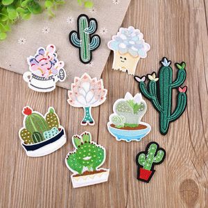 Gift Wrap 9pcs/Pack Plants Patterns Embroidery Patch Fabric Sticker For DIY T-Shirt Hat Clothing Bags Decoration Repairing Adhesive Label