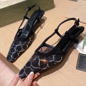 Sandali firmati di moda di lusso 2023 Scarpe eleganti da banchetto estivo da donna Décolleté sexy con tacco alto Punta a punta Sling Back Scarpe da donna di alta qualità Taglia EU 35-41