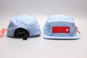 Snapback Hat Summer Fashion Para na świeżym powietrzu Bawełna sportowa Regulowana hurtowa e -litera haftowane czapki baseballowe