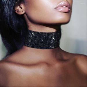 Choker Bling Rhinestone Halsband Bred Mesh Flat Chain Metal Chocker Collar för Women Crystal