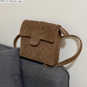 CC Marca Backpack estilo vintage camurça marrom mochila mochila feminina sacos de bordado de bordado com zíper de metal xadre
