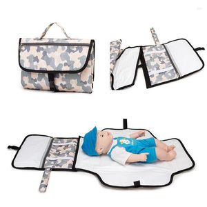 Duffelpåsar Vattentät multifunktion Portabel multifunktion Diaper Byte Bag Pad Baby Mom Clean Hand Folding Mat Infant Care Products