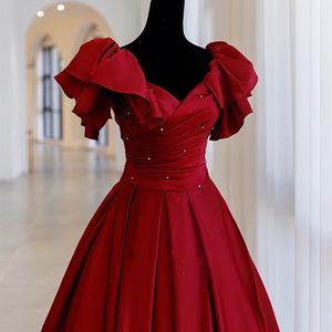 Vintage wina czerwone sukienki wieczorowe w szyku w szyku dekolt kurssowy perły flary rękawy satynowe a-line długa ceremonia balowa sukienki niestandardowe 2023