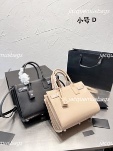 Sac de Jour Nano Le Fermoir Bags Smitre Top Handled Bag Designer Bolsas de ombro de couro de luxo Lady Tote Bolsa Cross Body