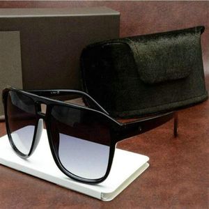 211 Модная крутая высококачественная квадратный стиль Tom Sunglasses Мужчины женщины винтажные поп -музыки.