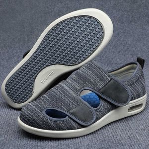 Slippers XIHAHA Mom Dad Shoes Casual Sandals Orthopedics Wide Feet Swollen Shoe Thumb Eversion Adjusting Soft Comfortable Diabetic Shoes Y2302