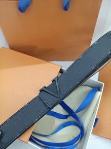 Fashion accessories choose a high-quality belt to make your outfit more outstanding and show the charm of men
