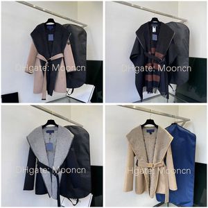 23ss Designer Womens Trench Coats Fashion Outerwear Letters Hooded Collocation Belt Slim Outfit Large Size Windbreaker High Quality A variety
