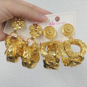 Hoop Huggie Women Gold Color Wedding Earring Dubai Nigeria Personlig stil 18K Guldpläterade smycken Tillbehör Stora bågörhängen 230228