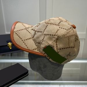 قبعات المصممين قبعة بيسبول casquette الفاخرة ذات الذروة قبعات العلامة التجارية أربعة مواسم قابلة للتعديل موضة الرياضة والجولف الترفيه ظلة قبعات الموضة قبة زوجين السفر هدية مربع