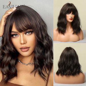 Syntetiska peruker Easihair Dark Brown Wavy Bob Wigs For Women Syntetic With Bangs Natural Hair Wig Medium Längd söt värmebeständig 230227