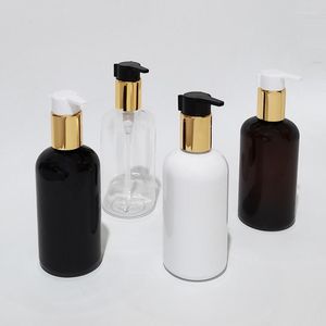 Bottiglie di stoccaggio Bottiglia di plastica a spalla rotonda da 250 ml con pompa per lozione con collare oro / argento Shampoo cosmetico per il lavaggio del corpo marrone nero