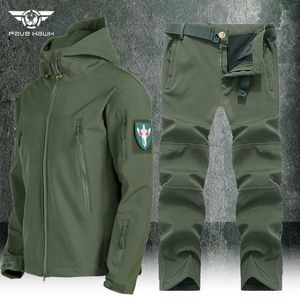 Men's Tracksuits Windproof waterproof suit Men's shark skin soft shell jacket pants Outdoor autumn winter wool warm military uniform Z0224