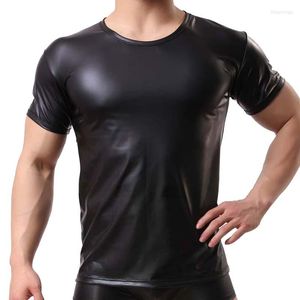 Erkek Tişörtler Mens Fashion 2023 Seksi Sahte Deri Kısa Kollu T-Shirt Erkekler Fitness Fanila Tişört Tişört Homme Polera Hombre