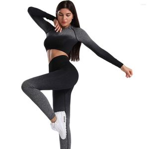 Set attivi Donna Set da yoga senza cuciture Fitness Abiti sportivi Camicie Vita alta Leggings da corsa Pantaloni da allenamento Reggiseno Top GYM Cloth Fit