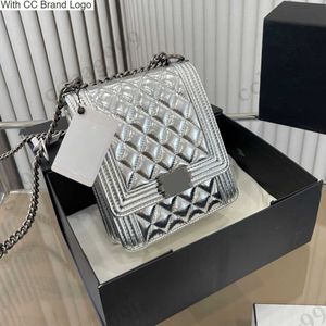 CC Brand Cross Body 16x19 CM Caviar Boy Mini Flap Torby Kobiety cielęta Kołdał metalowy metalowy łącznik sprzętowy Łańcuch ramię na ramię